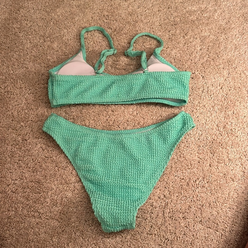 Textured Green Bikini Set - Picture 3 of 3